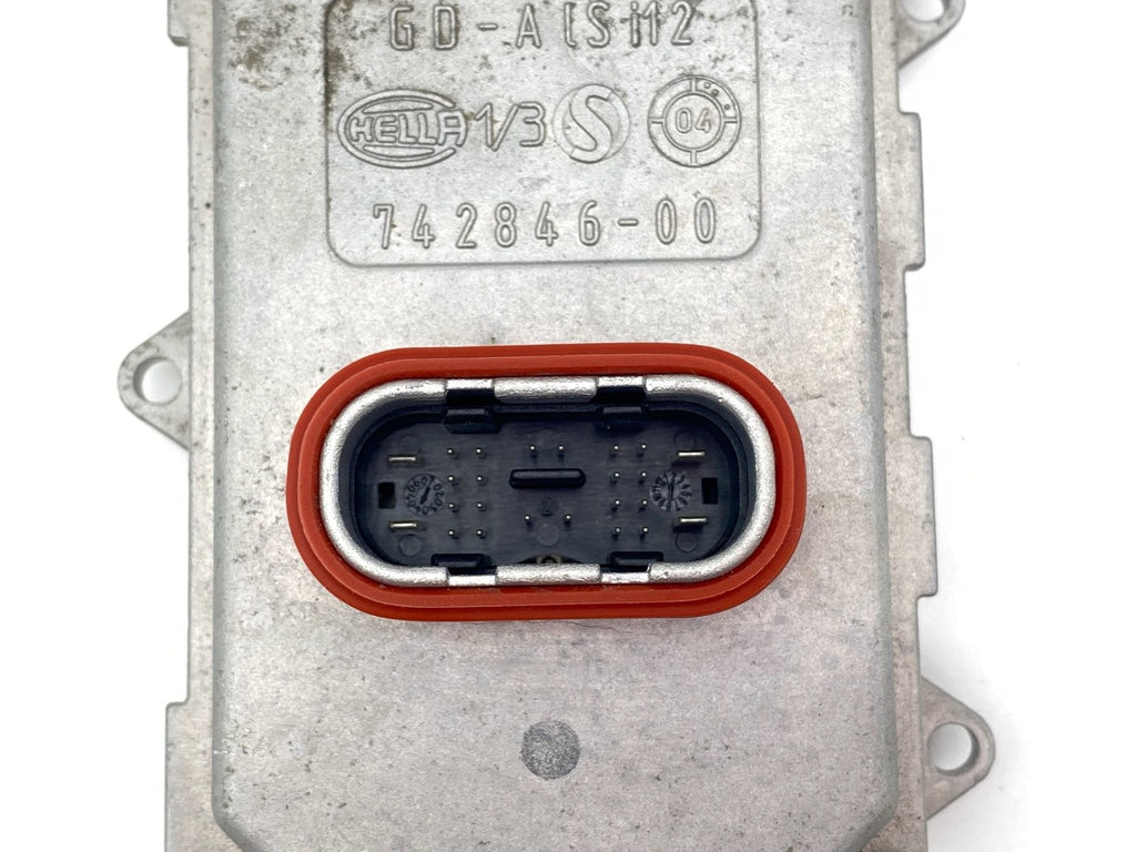 2003-06 Mercedes E-Class Xenon Headlight Ballast Control Module A 002 820 60 26