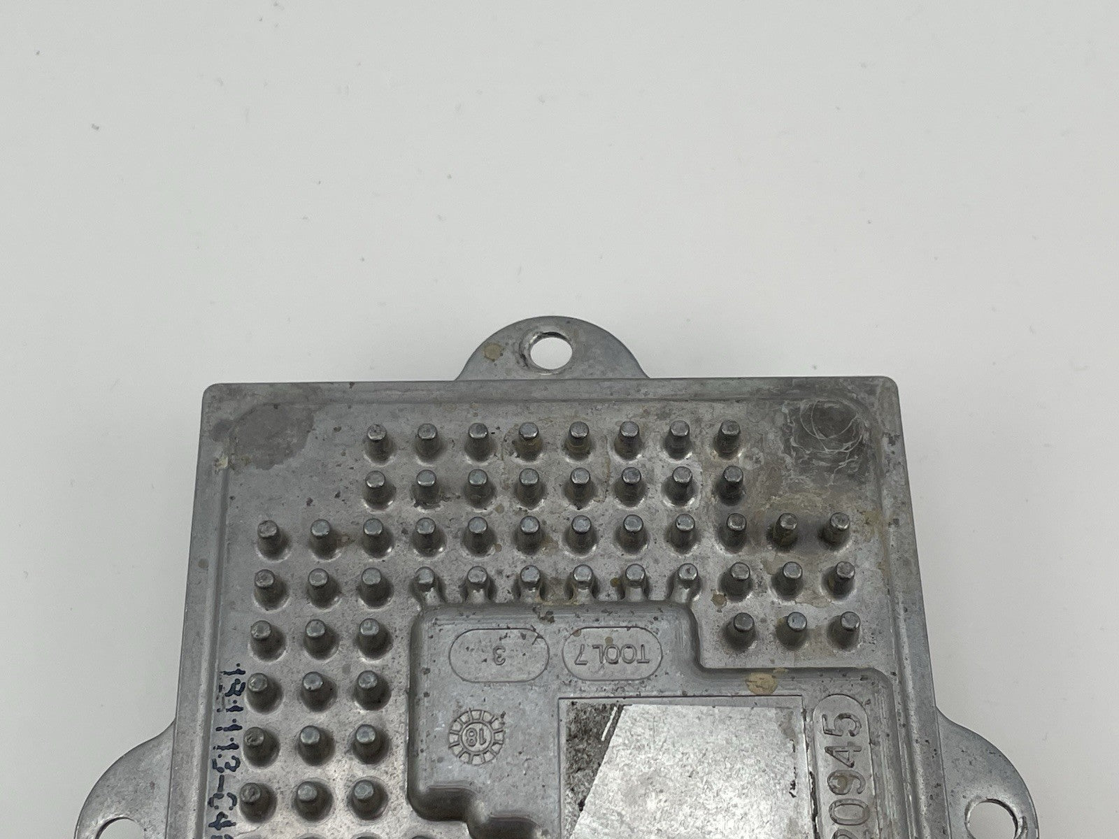 BUICK ENCLAVE HEADLIGHT CONTROL MODULE OEM L90028073 OEM L90020945