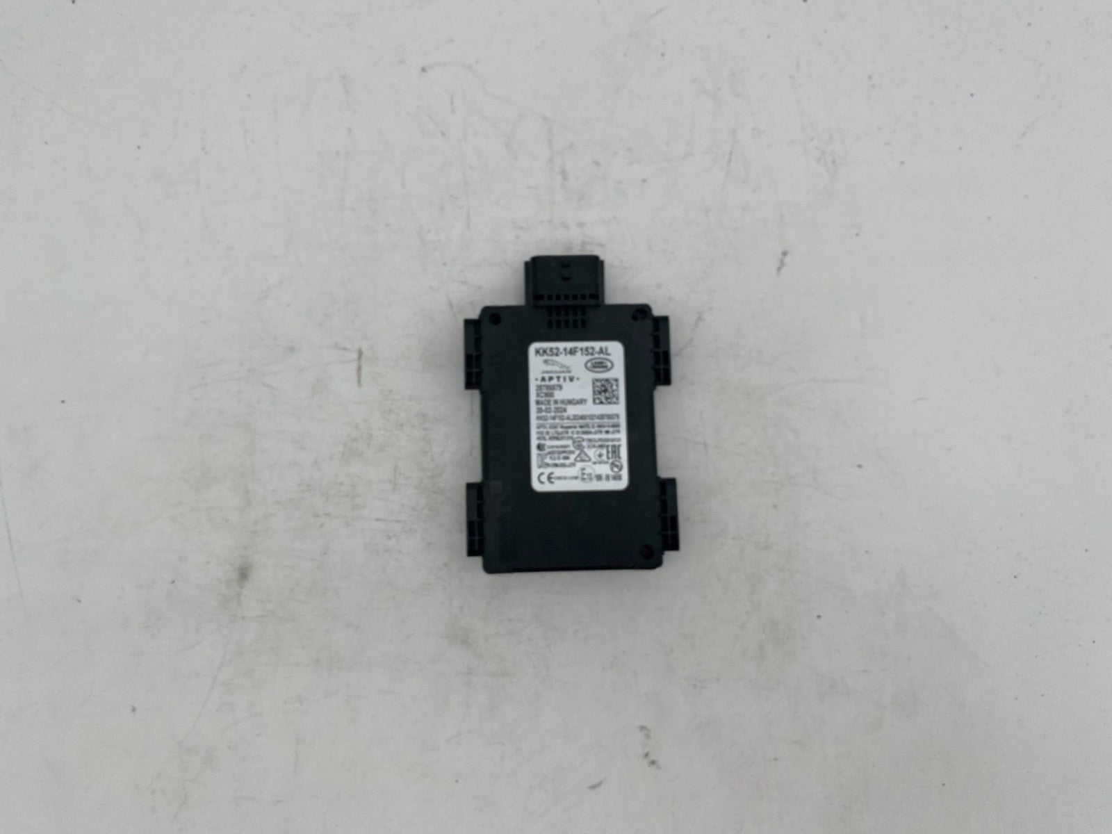 2019 - 2022 LAND ROVER RANGE ROVER REAR RIGHT SIDE BLIND SPOT RADAR SENSOR OEM