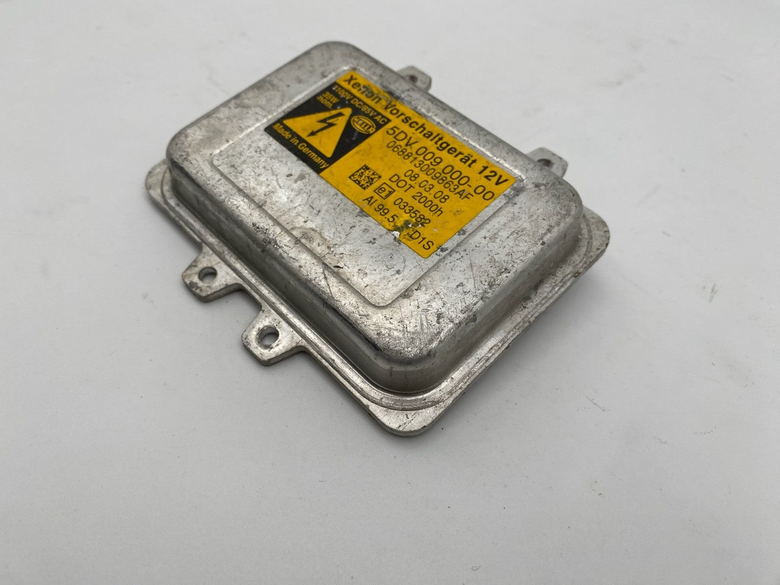2007-2013 Cadillac Escalade Xenon Ballast HID Control Unit Module 5DV 009 000-00