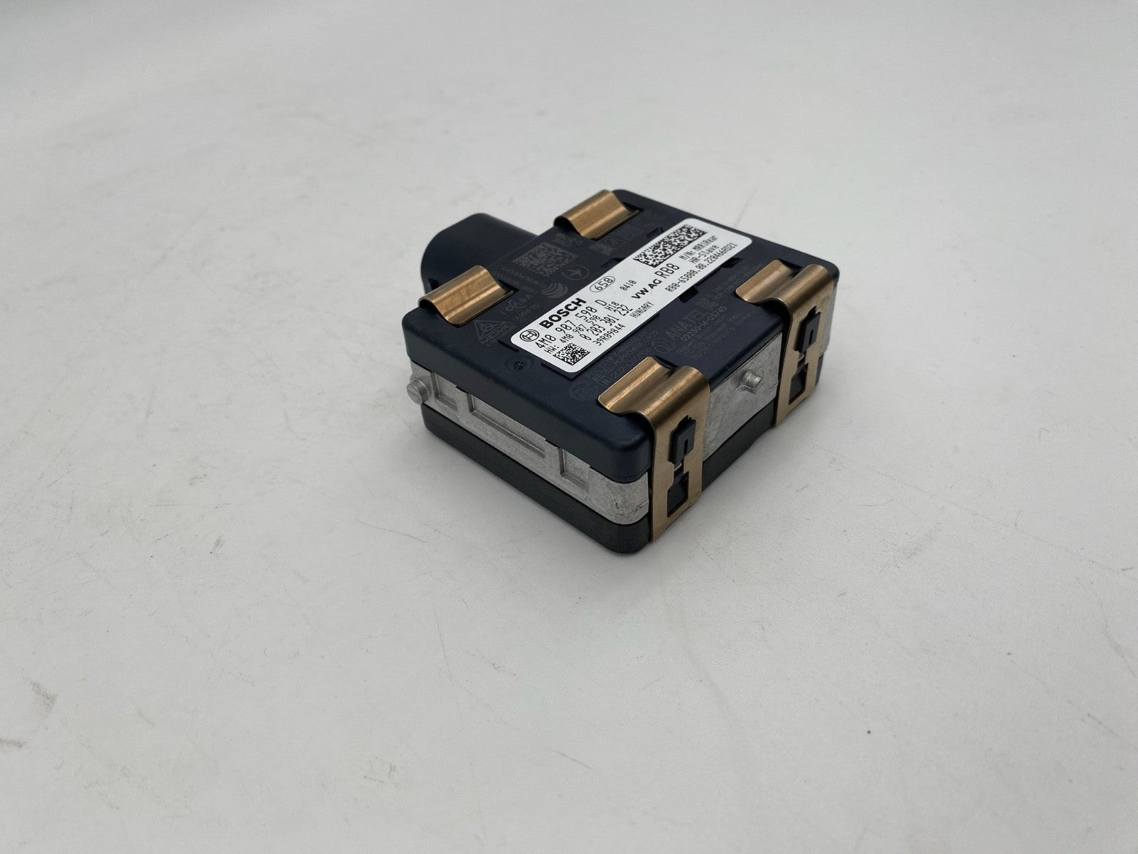2017-2019 Audi Q7 Driver Rear Blind Spot Radar Distance Sensor LH 4M0 907 590 D