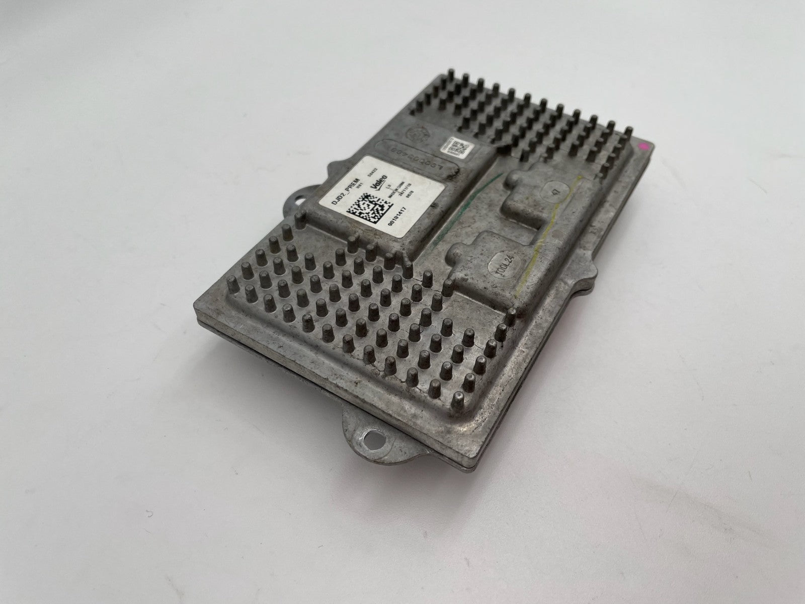 2015-2020 Cadillac Escalade Left LED Headlight Control Ballast Module 90181417