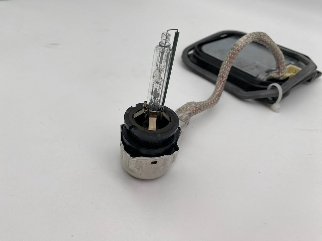 2006-2011 Lexus LS460 LS460L HID Headlight Ballast Control Module 85967-52020