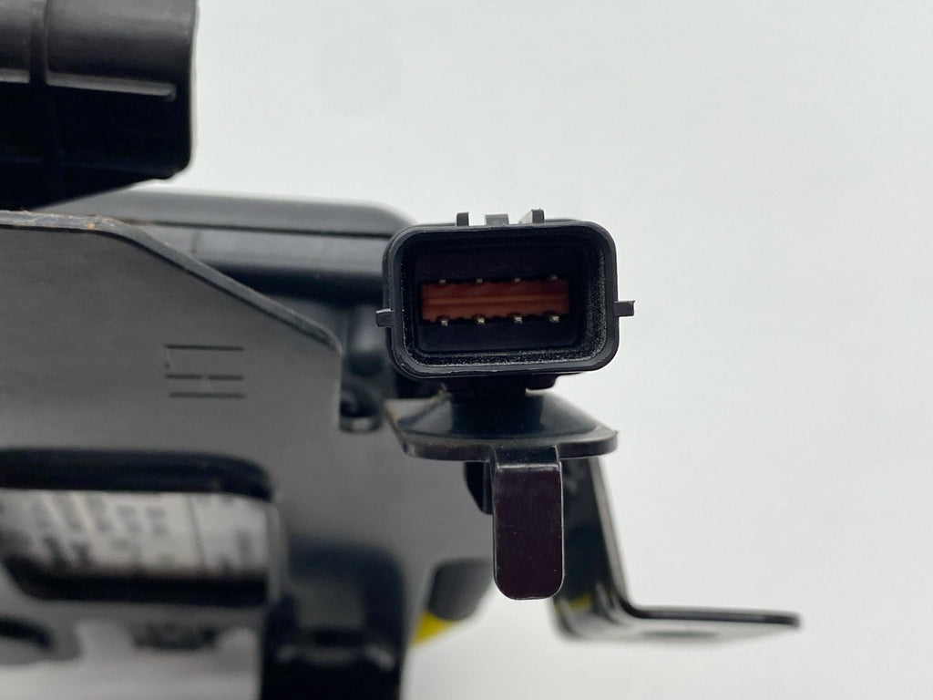 2016 2017 2018 Hyundai Elantra Blind Spot Radar Sensor LH Driver OEM 95811-F2200