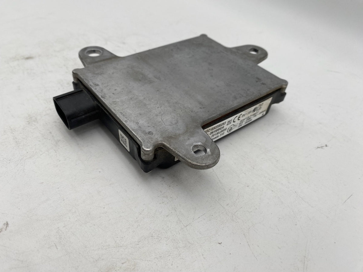 2015-2018 TOYOTA SIENNA BLIND SPOT MONITOR SENSOR RADAR MODULE OEM 88162-08021
