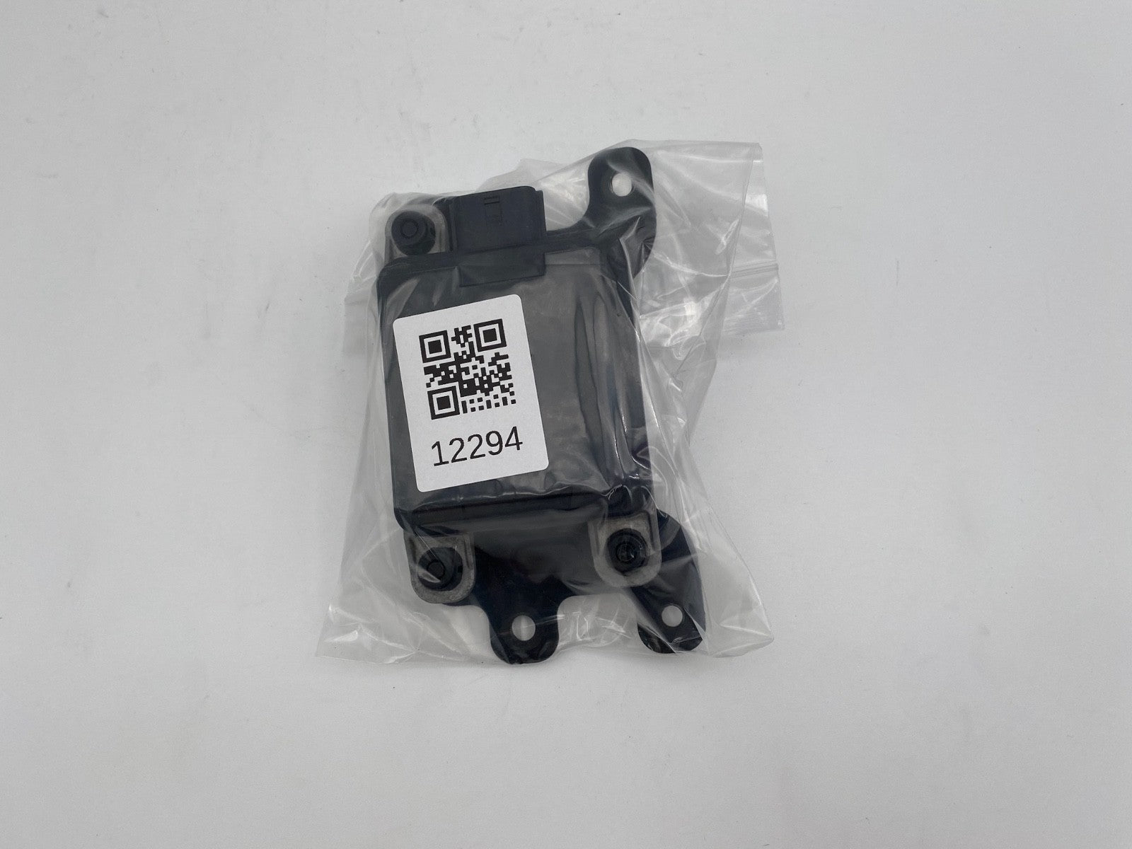 2020 2021 KIA TELLURIDE FRONT RADAR SENSOR W/BRACKET 99110-S9100