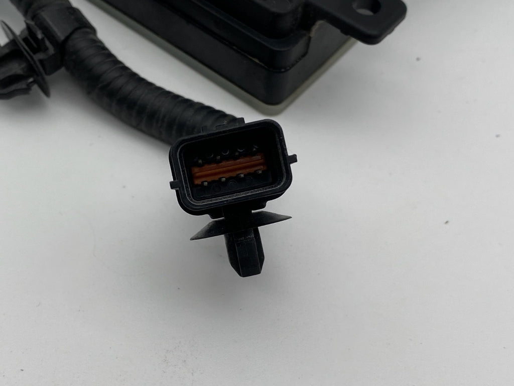 2015 - 2017 HYUNDAI SONATA REAR BLIND SPOT RADAR SENSOR MODULE OEM C195850000