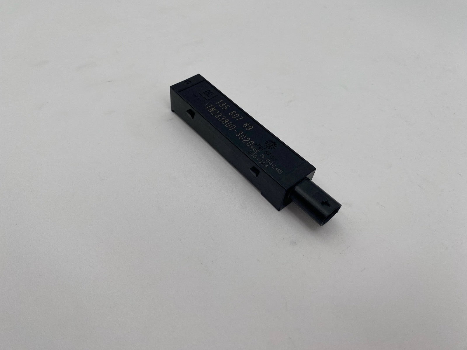 2016 2017 2018 2019 Chevrolet Cruze Keyless Entry Antenna 13580789 OEM TN233800