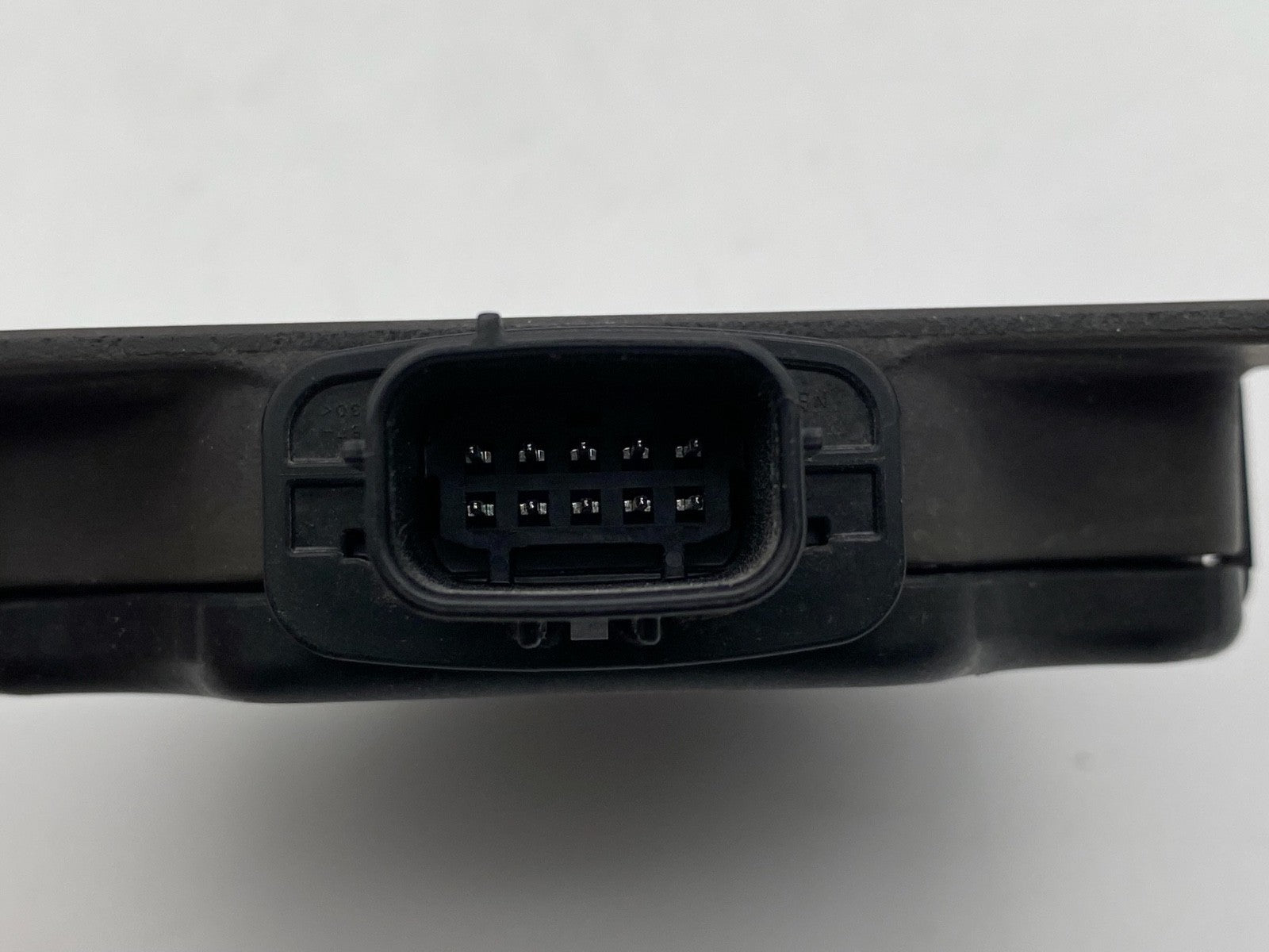 2019 2020 2021 TOYOTA AVALON REAR BLIND SPOT RADAR SENSOR MODULE OEM 88162-07020
