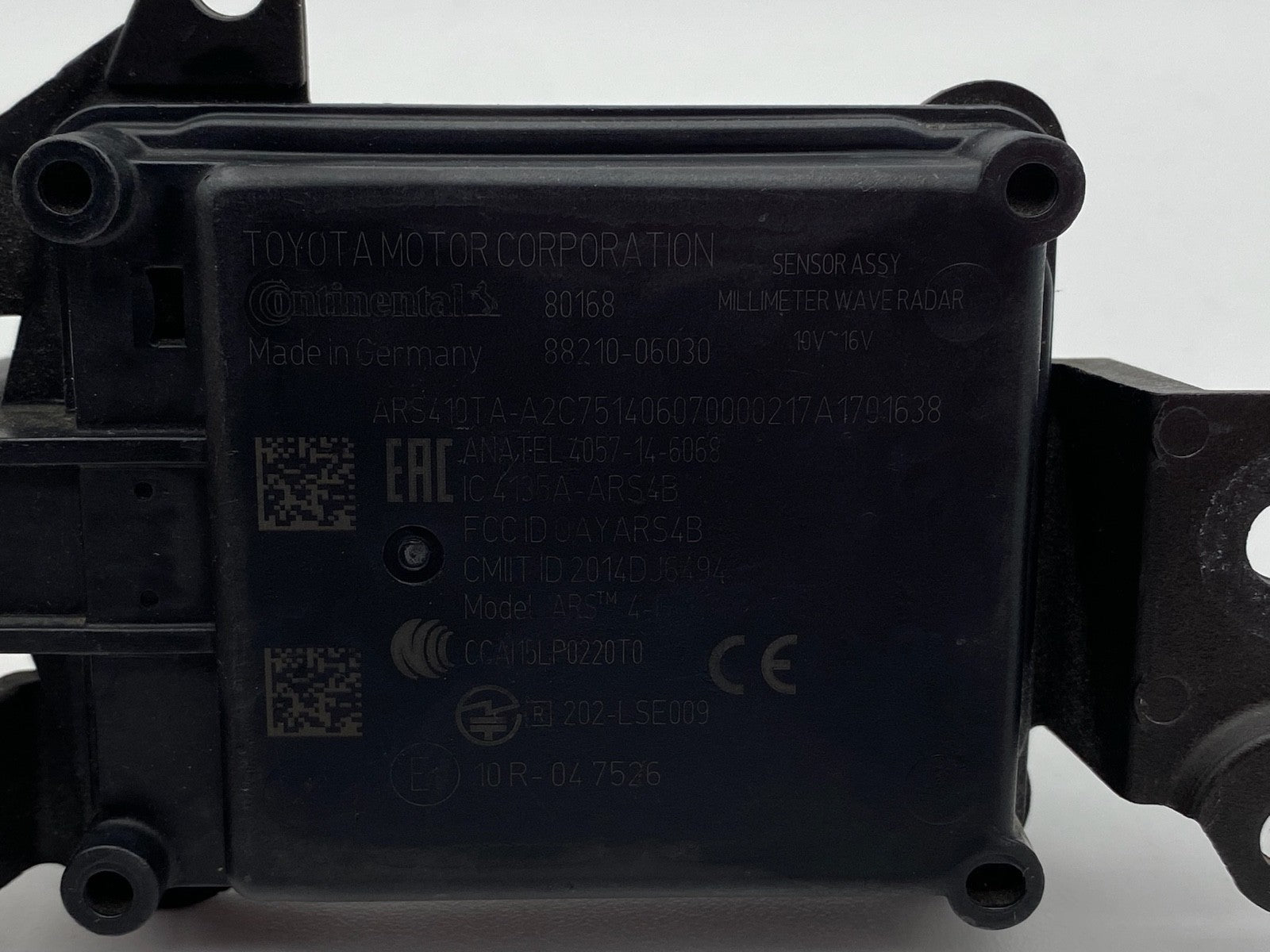 2018-2019 Toyota Camry Cruise Control Distance Sensor Radar Module 88210-06030