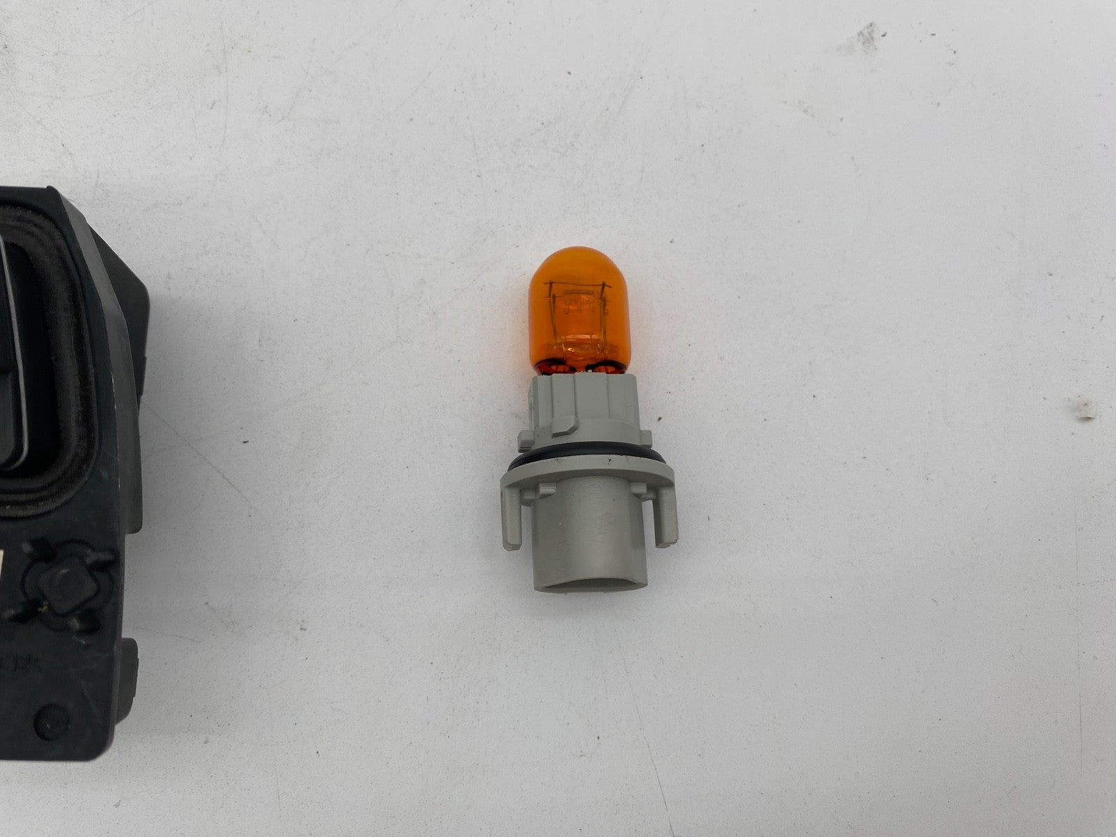 19-23 Nissan Rogue Sport SL Front Driver Headlight DRL Ballast Control Module LH