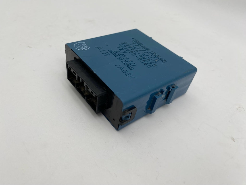 2001-2005 Lexus LS430 Headlight Lamp Leveling Controller Module OEM 89960-50050