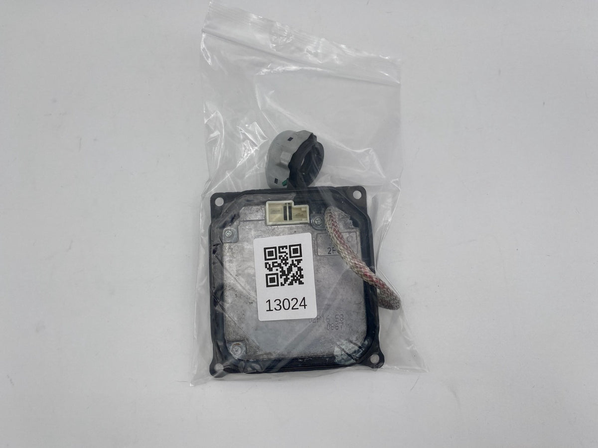 2006-2013 Lexus IS350 HID Headlight Ballast Igniter Control Module 85967-53041
