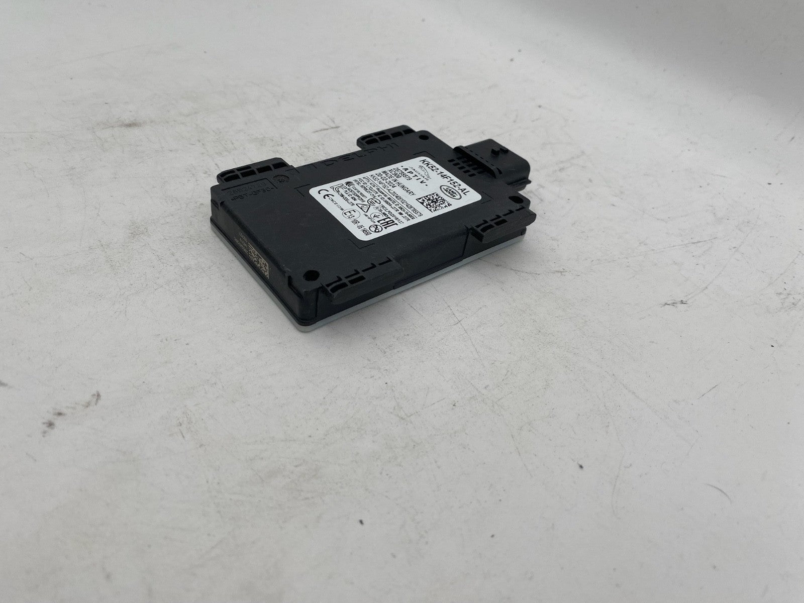 2019 - 2022 LAND ROVER RANGE ROVER REAR RIGHT SIDE BLIND SPOT RADAR SENSOR OEM