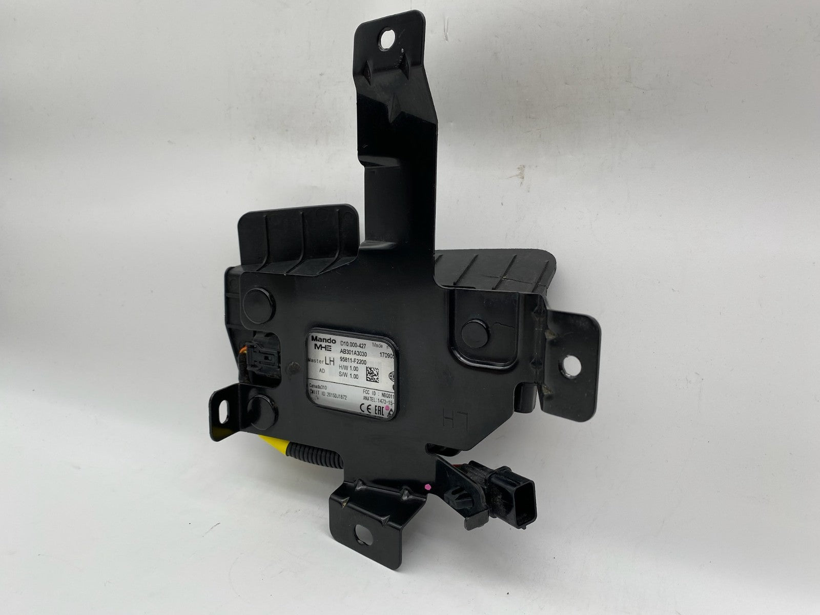 2016 2017 2018 Hyundai Elantra Blind Spot Radar Sensor LH Driver OEM 95811-F2200