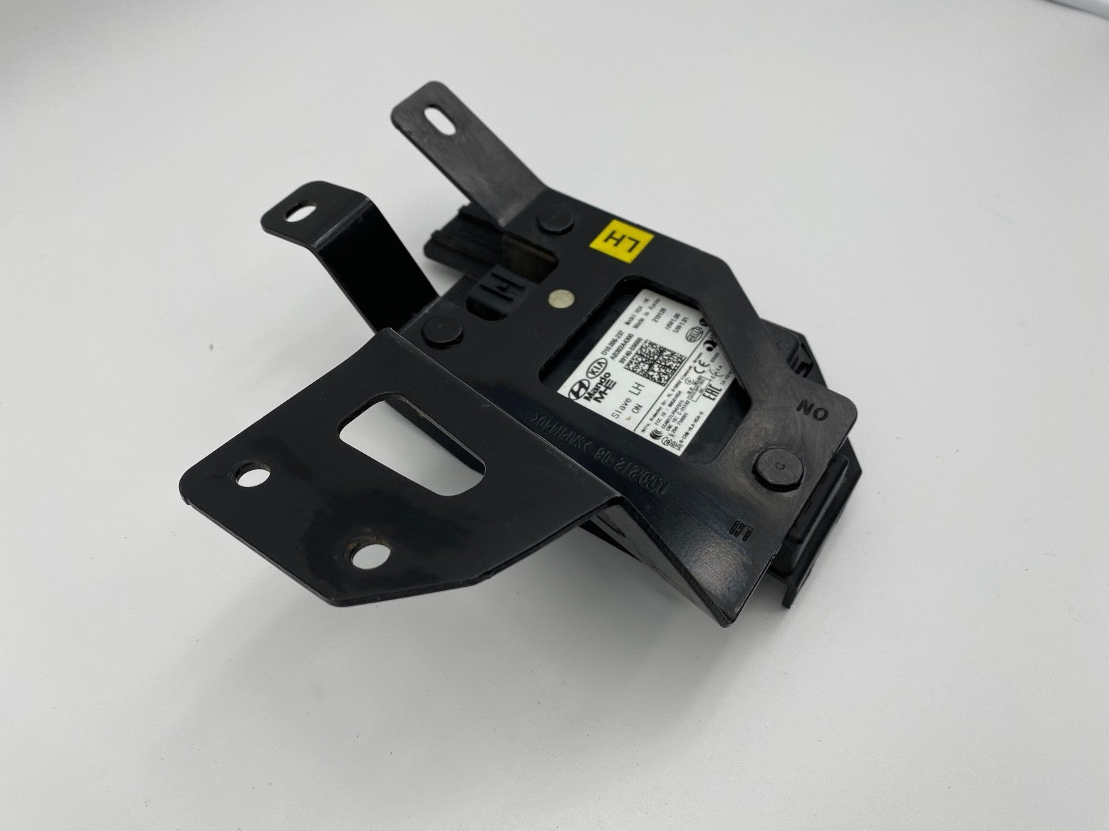 2020-2021 Kia Telluride Rear Driver Side Blind Spot Monitor Radar LH 99140-S9000