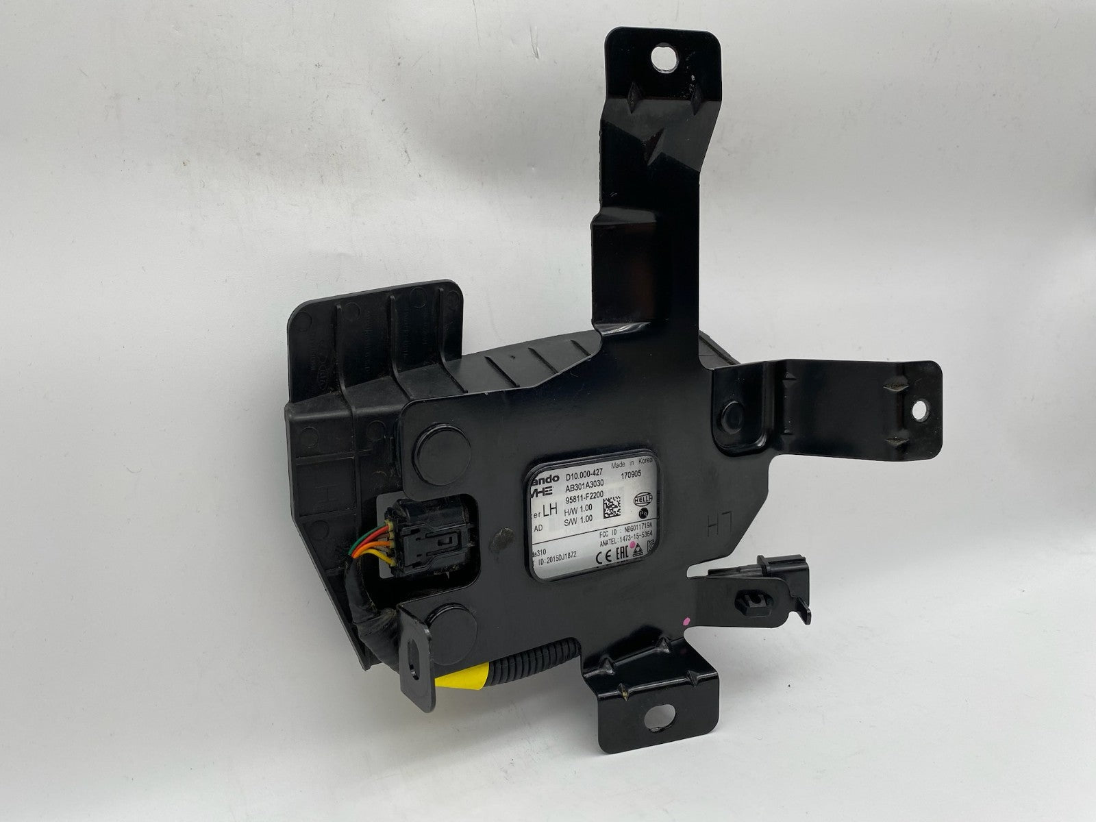 2016 2017 2018 Hyundai Elantra Blind Spot Radar Sensor LH Driver OEM 95811-F2200