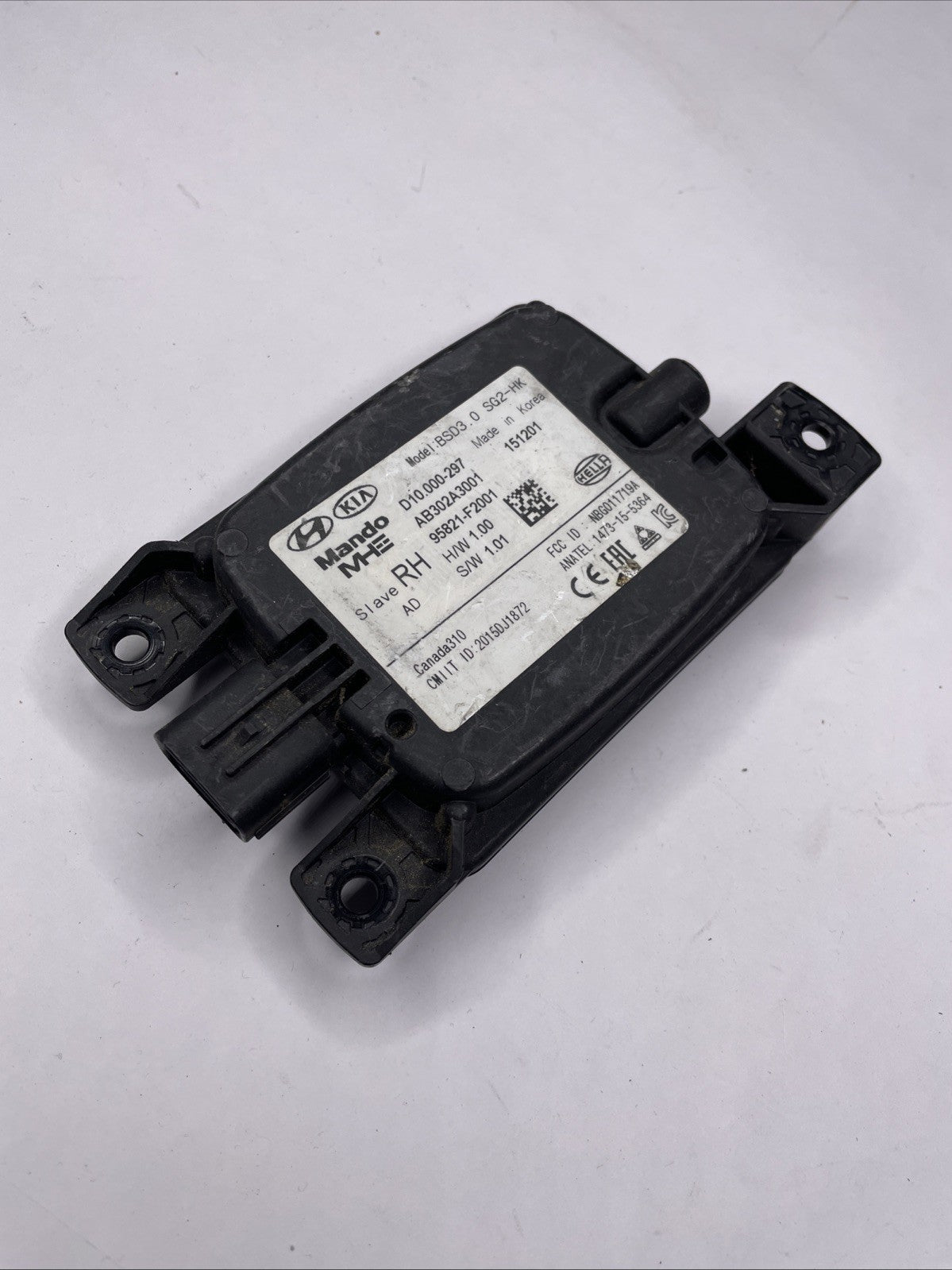 2017-2018 HYUNDAI ELANTRA RH BLIND SPOT RADAR SENSOR CONTROL MODULE 95821-F2001