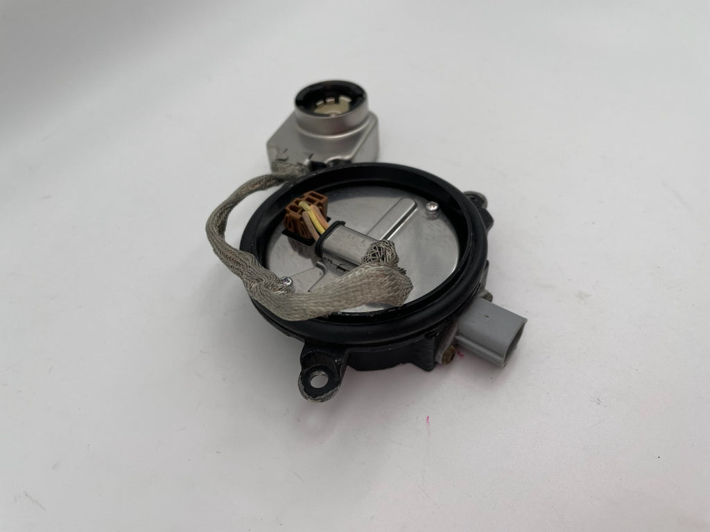 2004 2005 2006 2007 2008 2009 2010 Infiniti QX56 Xenon Headlight Ballast Module