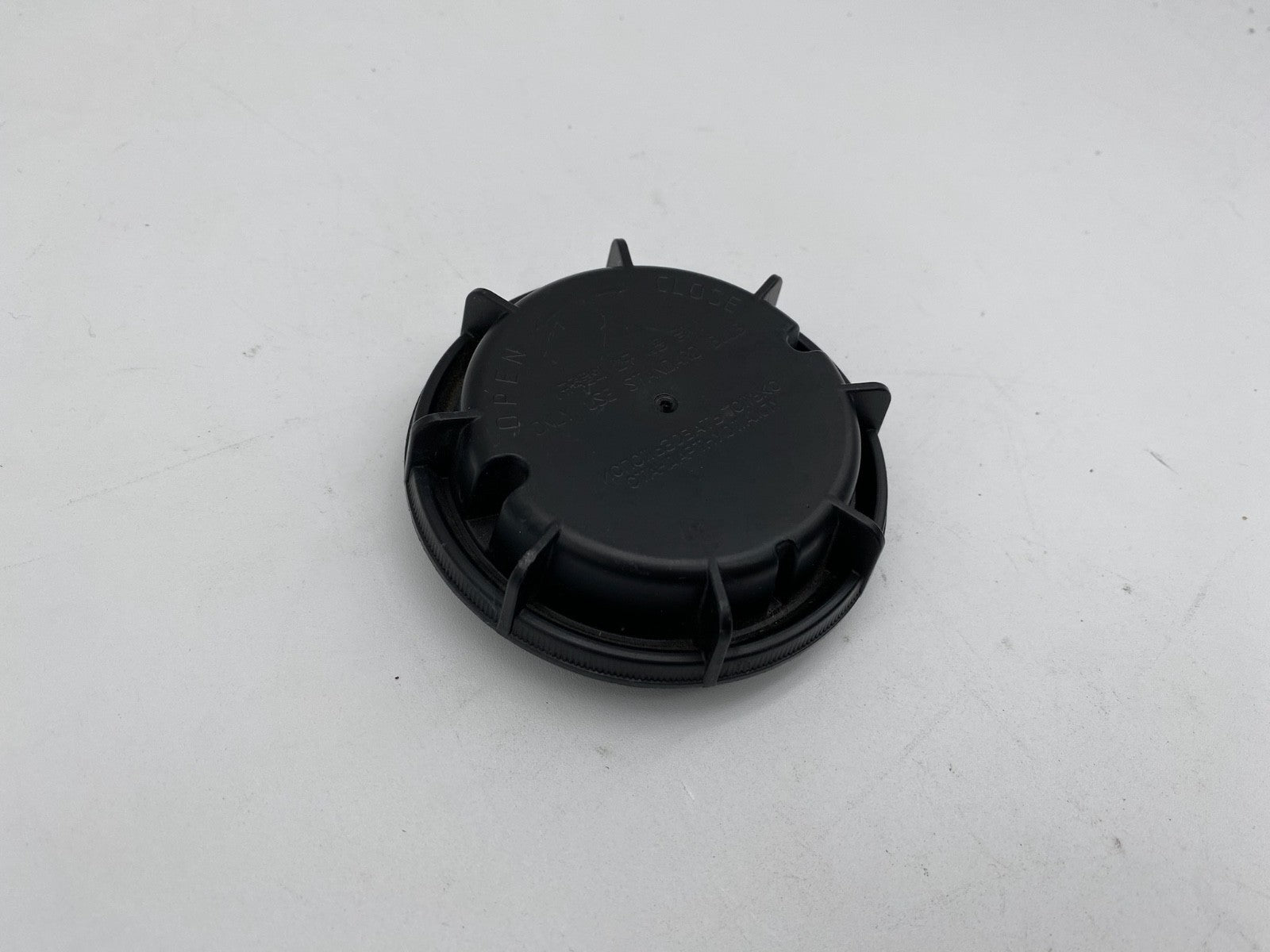 2019-2024 HYUNDAI PALISADE REAR HEADLIGHT HOUSING DUST COVER CAP OEM