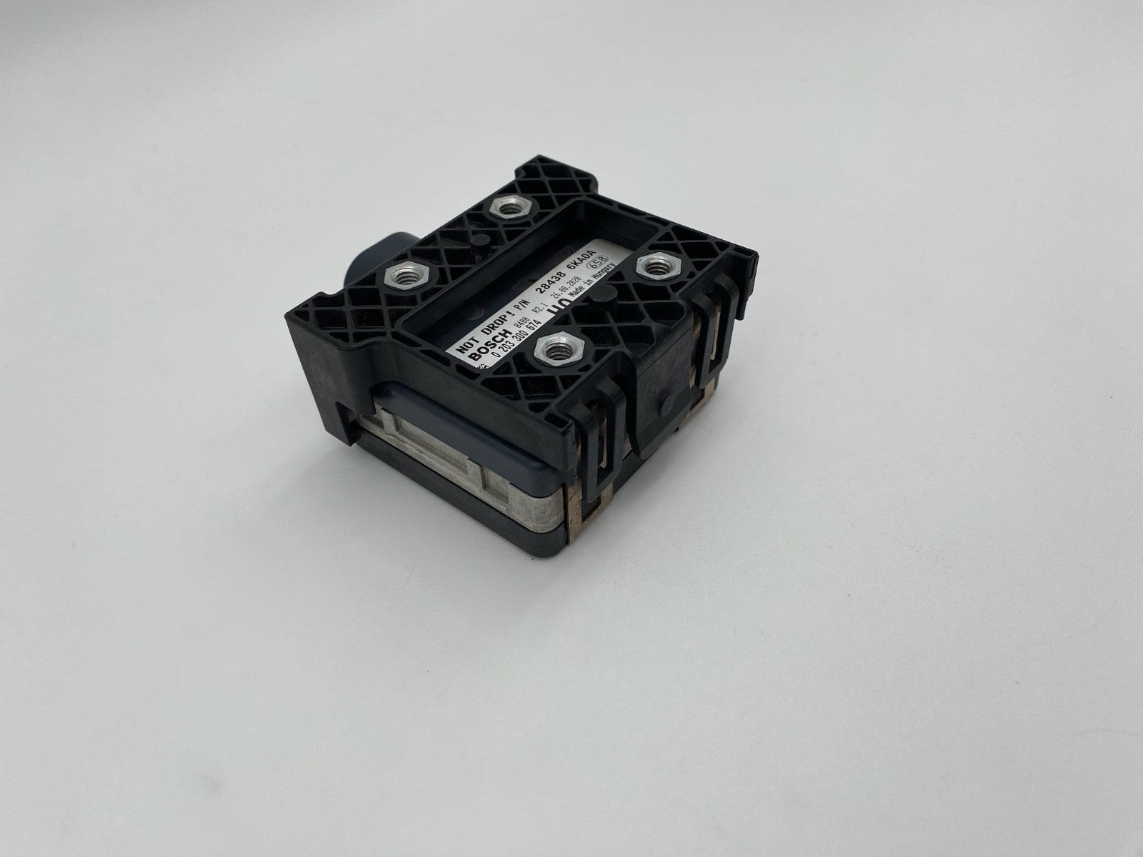 2017-2020 Nissan Pathfinder Cruise Distance Radar Sensor Module OEM 28438-6KA0A
