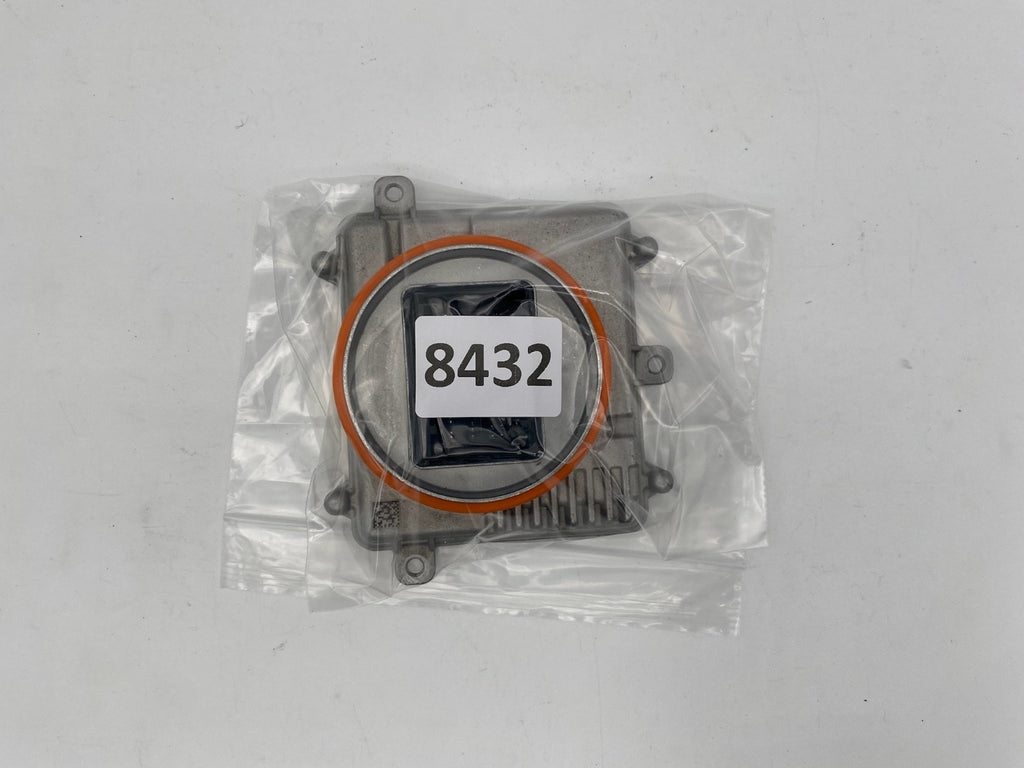 2021-2023 VOLKSWAGEN ATLAS FRONT LEFT HEADLIGHT BALLAST MODULE  992 941 571 AA