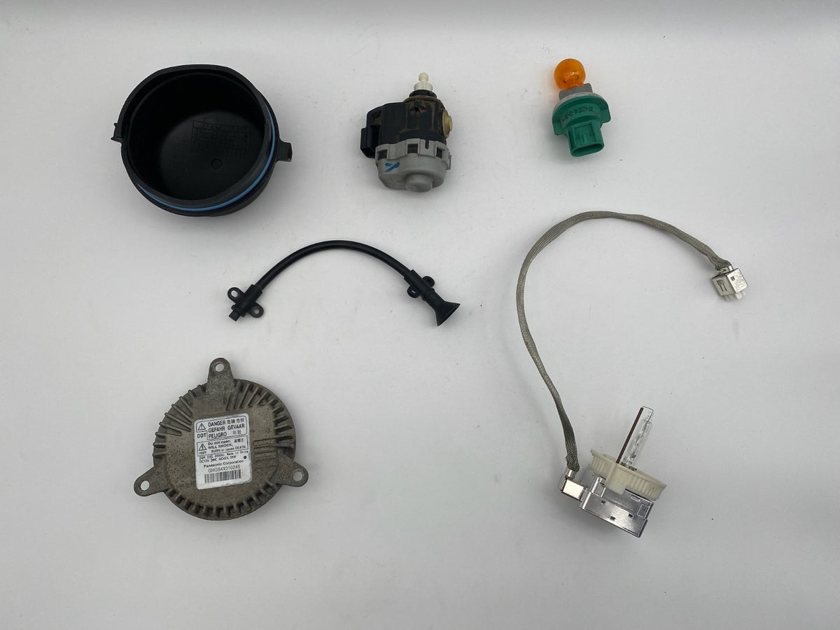 2014-2015 Dodge Durango Driver Side Xenon HID Headlight Ballast Module Set OEM