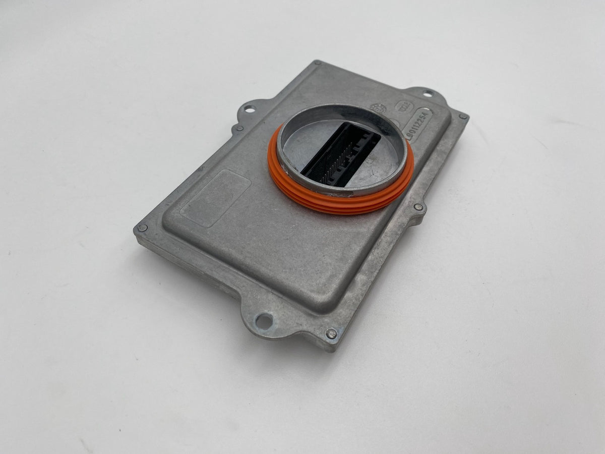 2016 2017 2018 2019 Volvo XC90 LED Headlight Ballast Control Module OEM 31420689