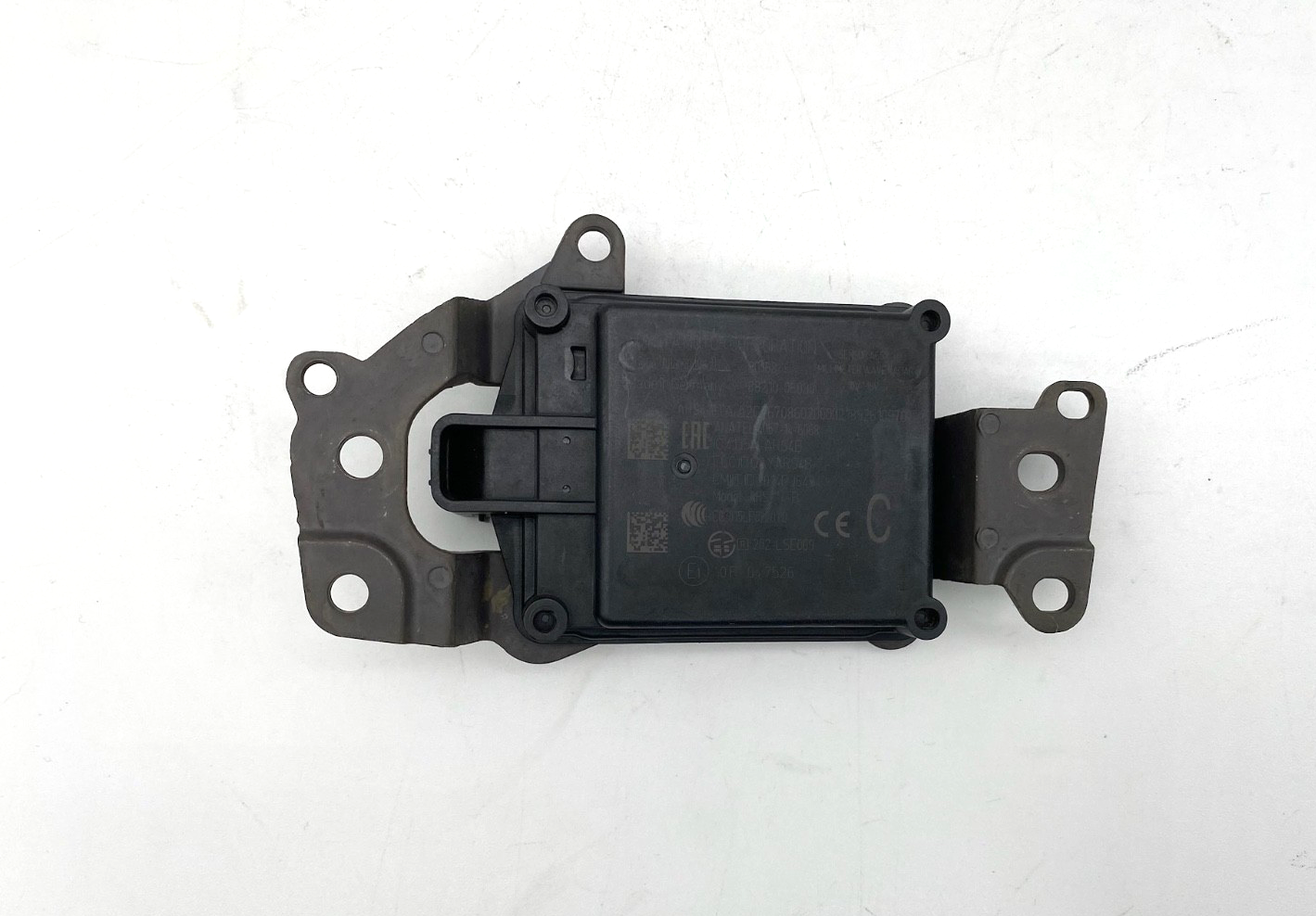 2018-2020 TOYOTA CAMRY FRONT DISTANCE CRUISE CONTROL SENSOR RADAR 88210-06090