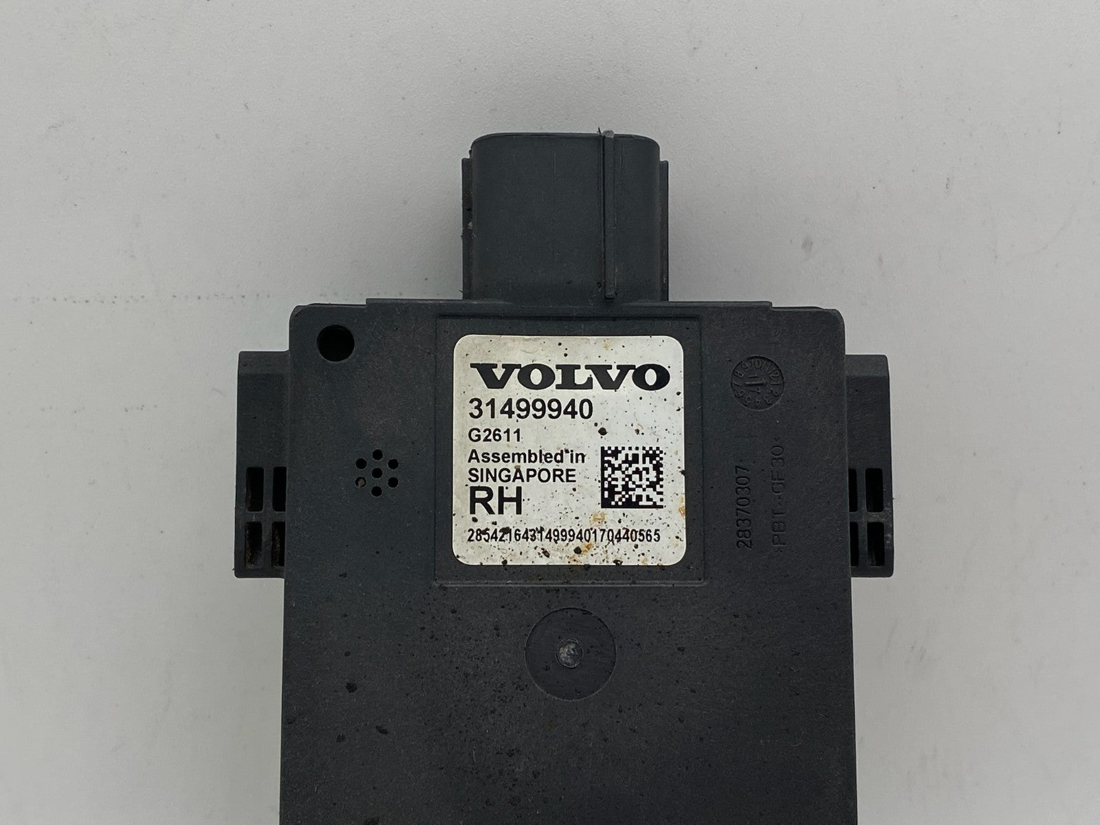 2018-2020 VOLVO S90 RH PASSENGER REAR BLIND SPOT RADAR SENSOR MODULE 31687390