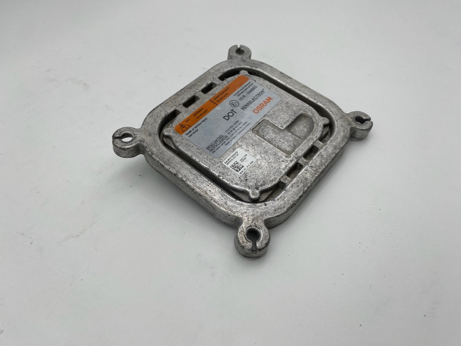 2018-2021 Chevy Traverse Xenon HID Headlight Ballast Control Module 10R-044663