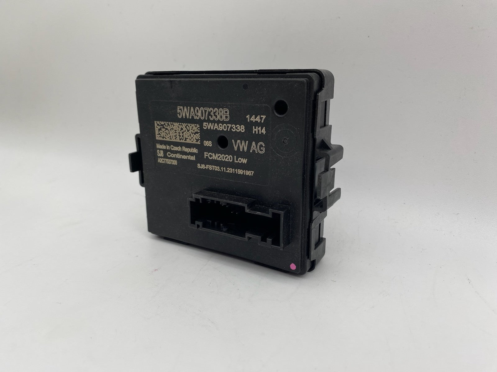 2023 2024 2025 Volkswagen Atlas Cross Golf R Headlight Control Module 5WA907338B