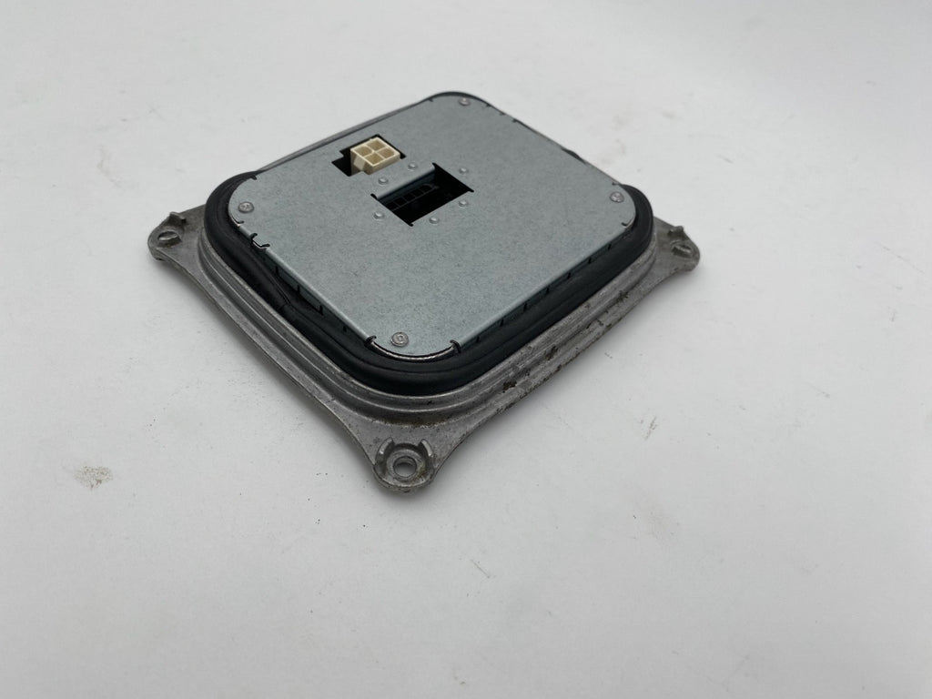 2009-2012 Audi A4 S4 B8 Headlight LED DRL Control Module Ballast 8K0 907 472 A
