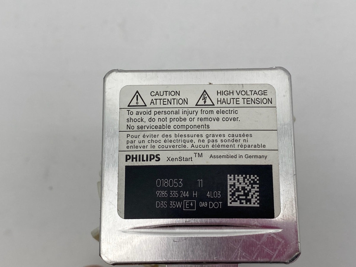 2014-2015 Dodge Durango Driver Side Xenon HID Headlight Ballast Module Set OEM