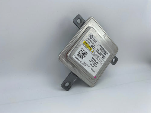 2012-2019 Volkswagen Beetle Xenon Headlight Ballast Control Module 8K0 941 597 F