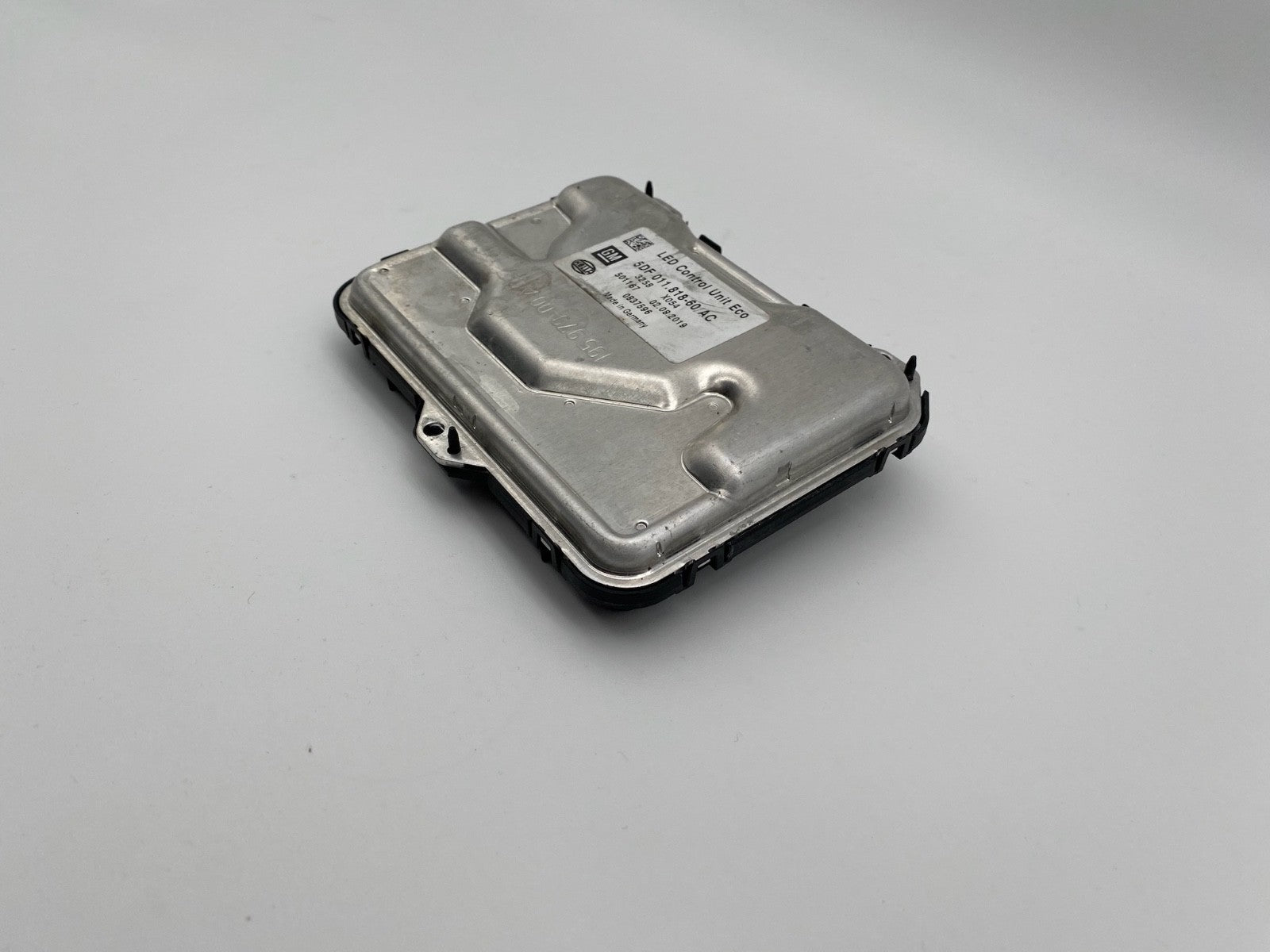 2018-2020 GMC Terrain Headlight LED Control Unit Eco GM Hella 5DF 011.818-60/AC