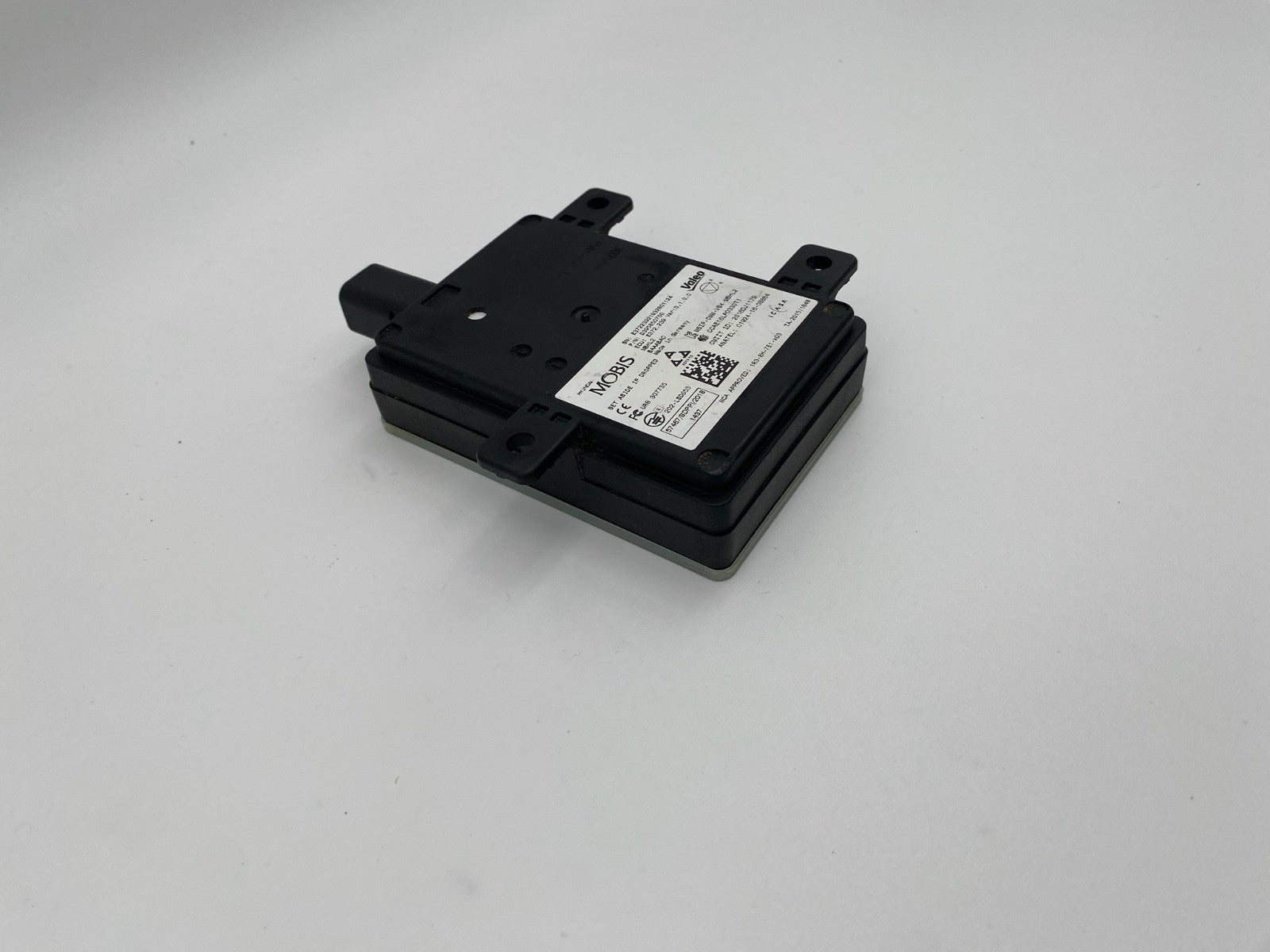 2019-2021 HYUNDAI TUCSON REAR RIGHT BLIND SPOT MONITOR RADAR SENSOR D395850700