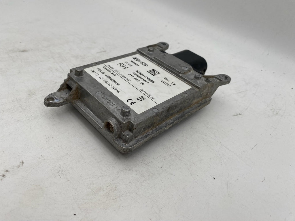 2015-2018 KIA SORENTO  BLIND SPOT MONITOR SENSOR RIGHT RH MODULE OEM 95821-C6000