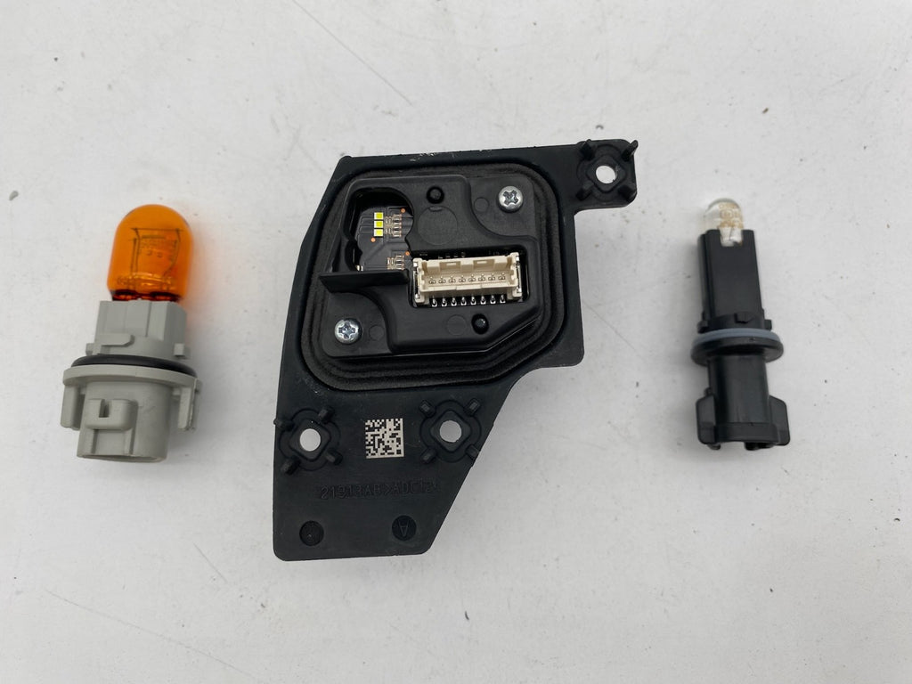19-23 Nissan Rogue Sport SL Front Passenger Headlight DRL Ballast Control Module