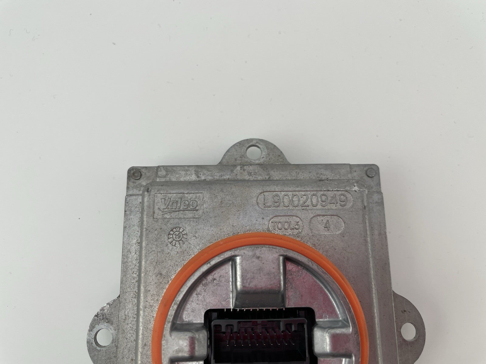 OEM 2015 - 2020 Cadillac Escalade LED Side Marker Lamp Control Module L90052818