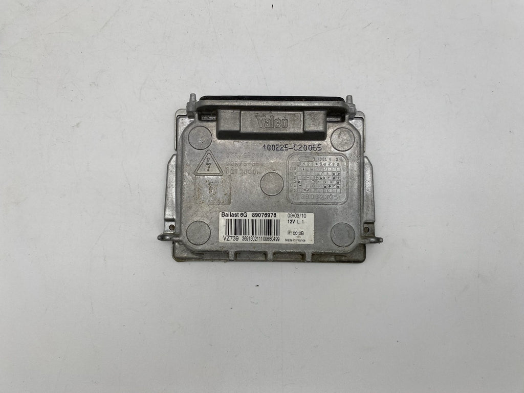 2005-2015 BUICK ENCLAVE GMC BMW XENON HEADLIGHT BALLAST CONTROL MODULE 89076976