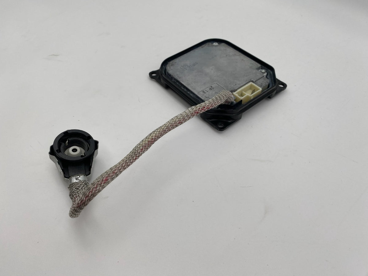 2006-2013 Lexus IS350 HID Headlight Ballast Igniter Control Module 85967-53041