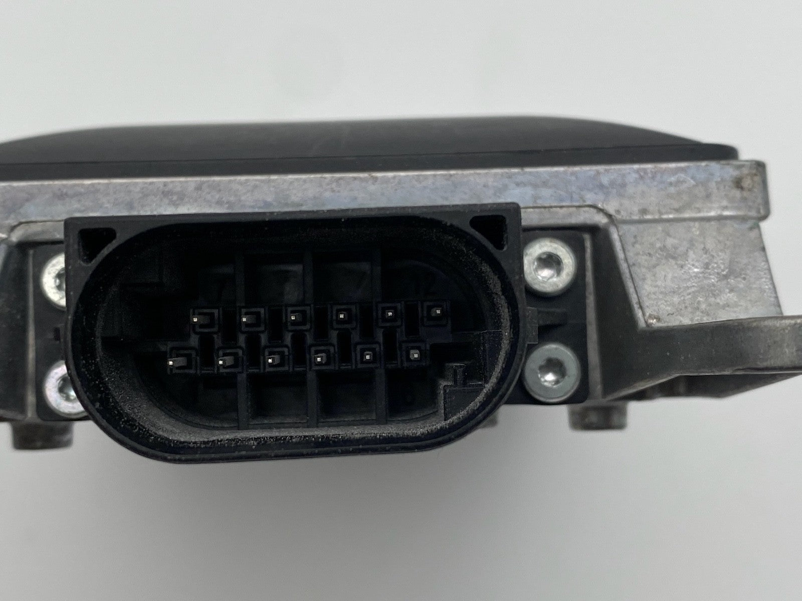 2013-2017 Audi SQ5 Q5 Rear Side Blind Spot Radar Sensor Module OEM 8T0 907 566B