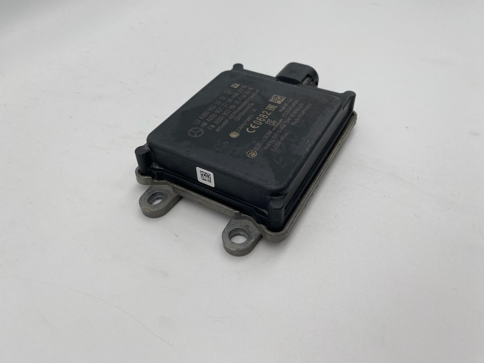2017-2018 MERCEDES S450 S550 CRUISE CONTROL DISTANCE RADAR SENSOR A0009003212