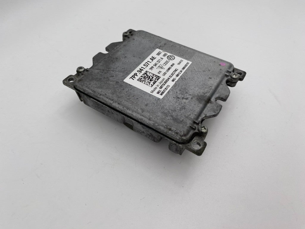 2016-2021 Volkswagen Passat LED Headlight Ballast Control Module 7PP 941 571 AE