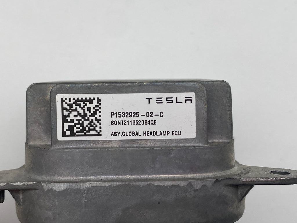 2021-2023 Tesla Model 3 LED RH Headlight Ballast Module w/ Bracket 1532925-02-C