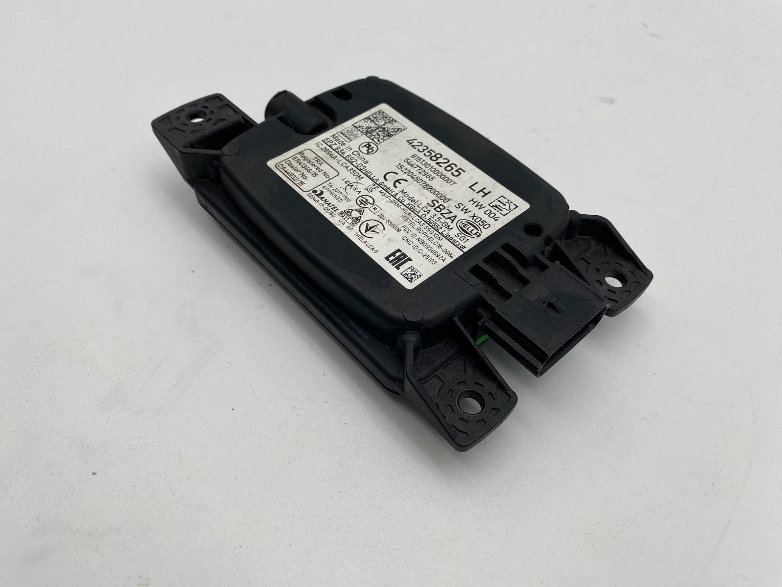 2017-2021 BUICK CHEVY GM LH DRIVER SIDE BLIND SPOT RADAR SENSOR OEM 42358265