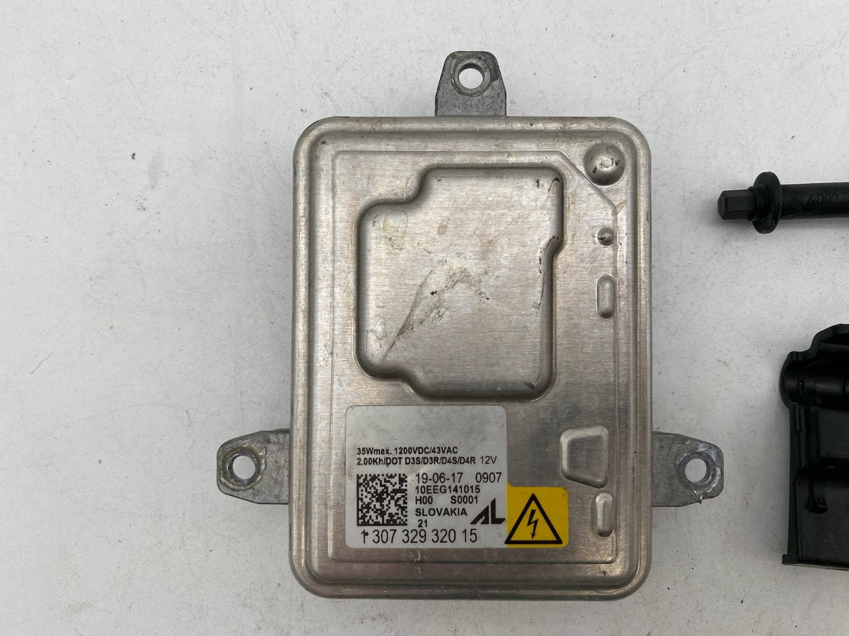 2014-2018 Jeep Cherokee Driver Xenon Headlight Ballast Module 1 307 329 320 15
