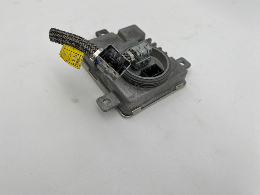2011-2020 Chrysler 300 Xenon Ballast Computer Control Module OEM BAM92-143700