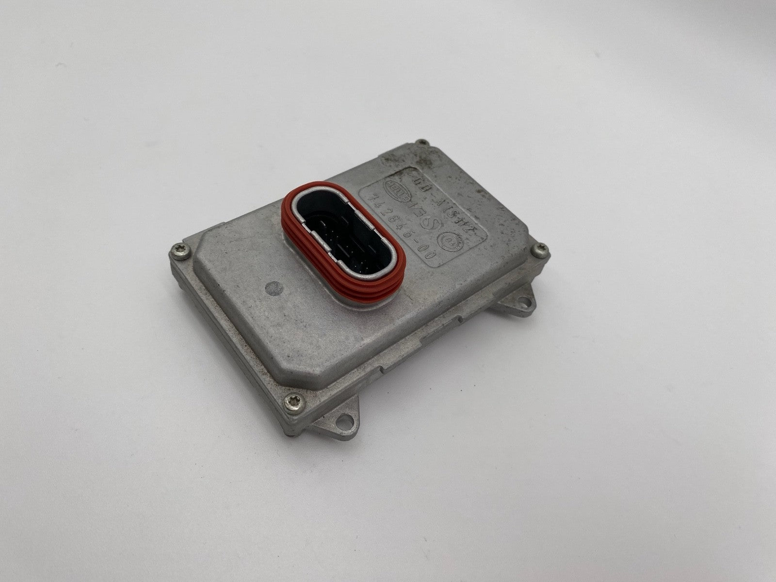 2003-06 Mercedes E-Class Xenon Headlight Ballast Control Module A 002 820 60 26